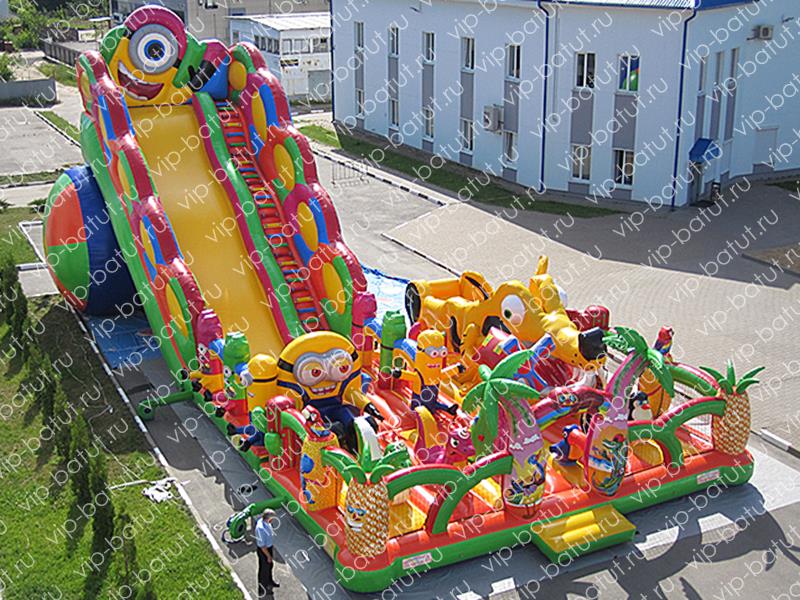 надувной комплекс Миньоны 7
