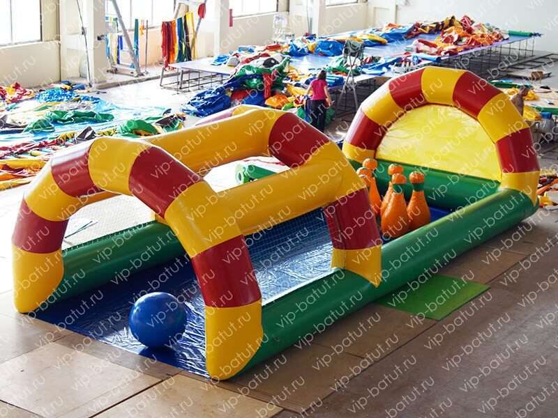надувной батут Кегельбан