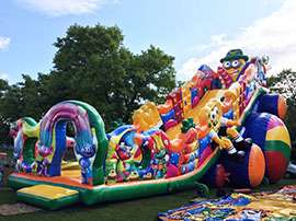 надувная горка Друзья