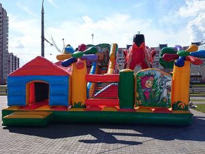 надувной комплекс Машина сказка 1