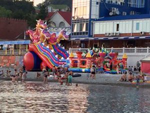 надувной комплекс Дракон саванна 5