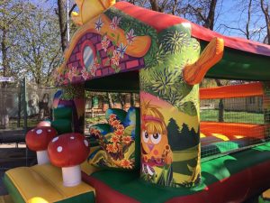 надувной батут Домишко