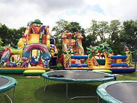 надувная горка Друзья