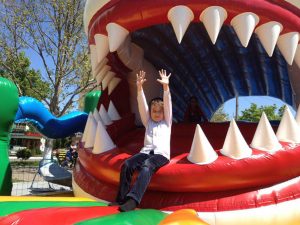 надувной комплекс Акула