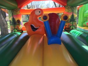 надувной батут Домишко