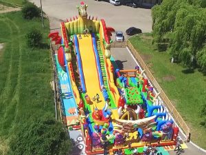 надувной комплекс Битва драконов