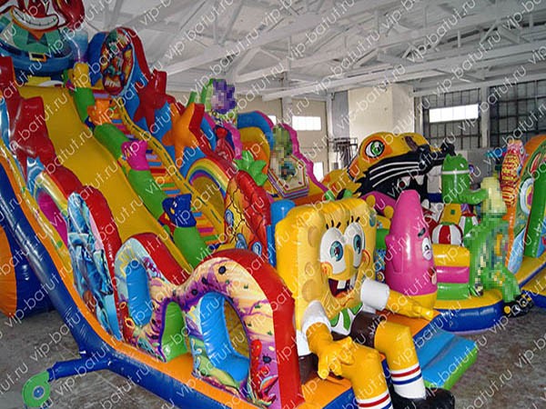 надувной комплекс Веселые соседи 7+4